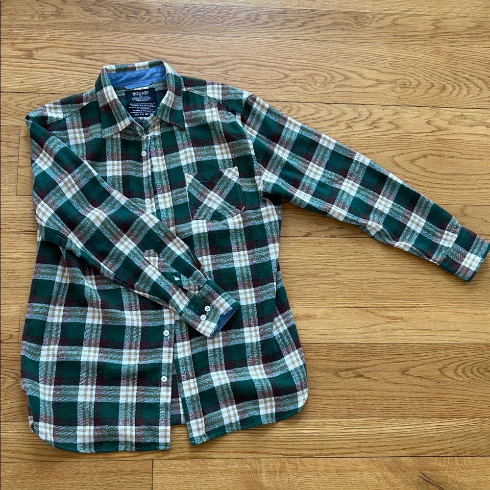 Classic Green Plaid Button-Down Shirt